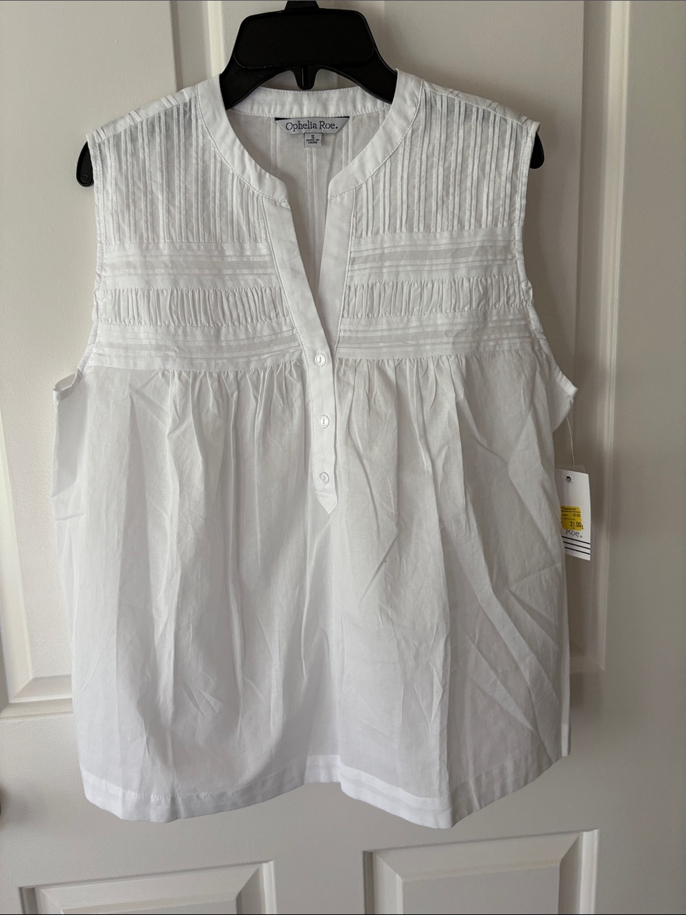 Ophelia Toe White Sleeveless Pintuck Henley Top